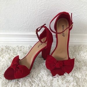 Red Bow Heels
